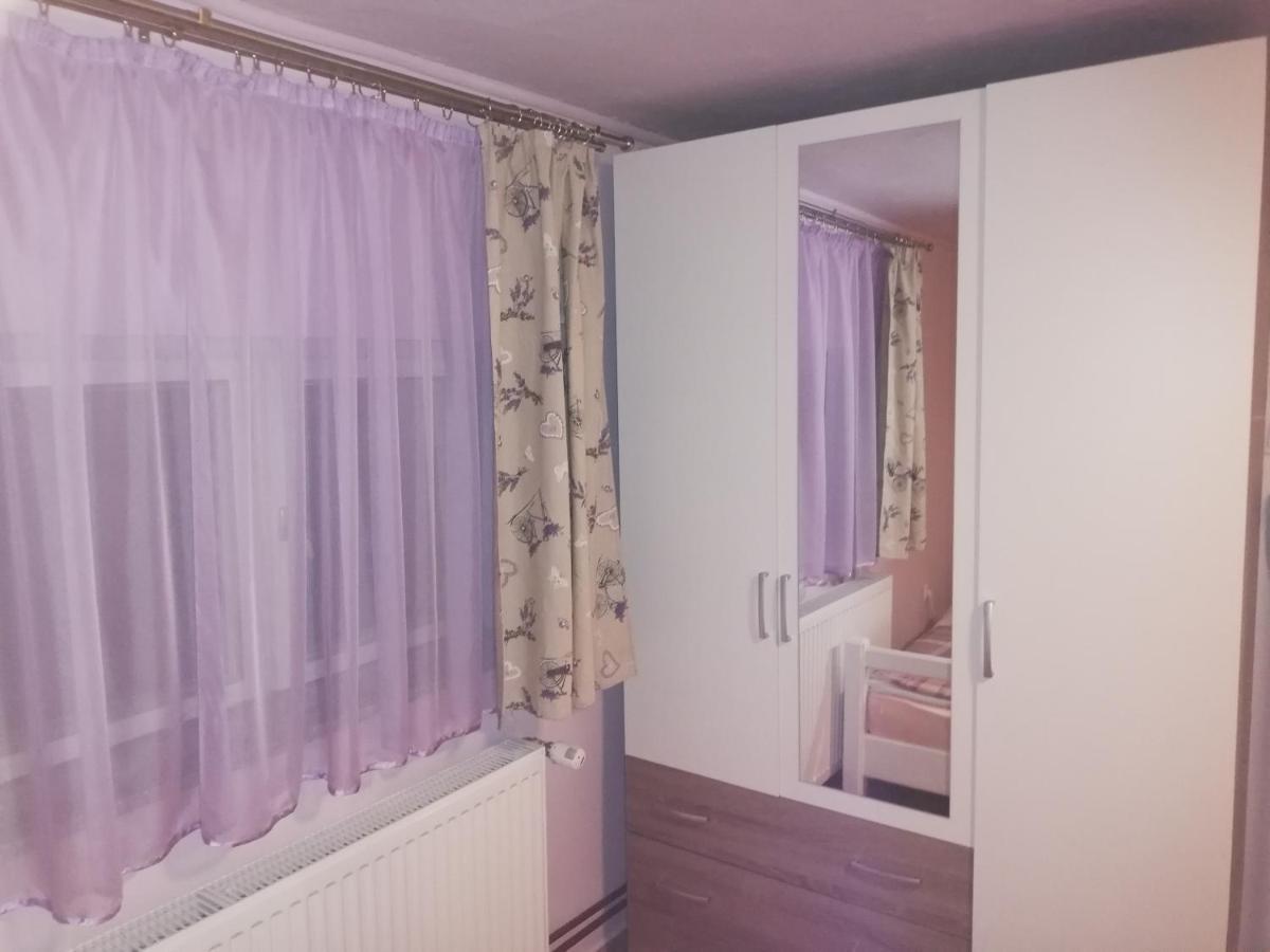 Studio Apartman Small Lili Popovaca 外观 照片